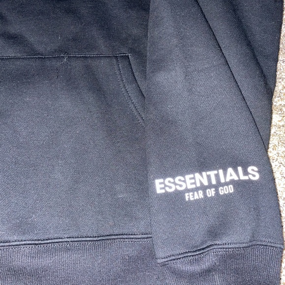 Fear of God Essentials Pullover Hoodie Black ( BRAND NEW) - Picture 3 of 7